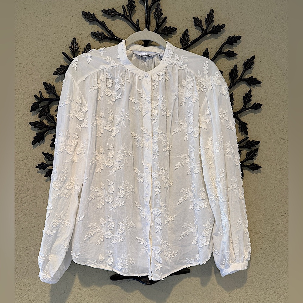&Other Stories Voluminous Floral Appliqué Blouse in excellent condition Size 4